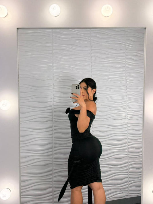Vestido Noir Kiss